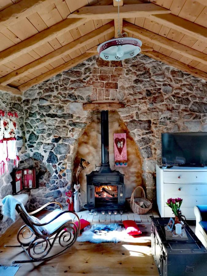 Villa Festina Lente - Cosy & Authentic Villa With Private Heated Pool Dobrinj Exterior photo
